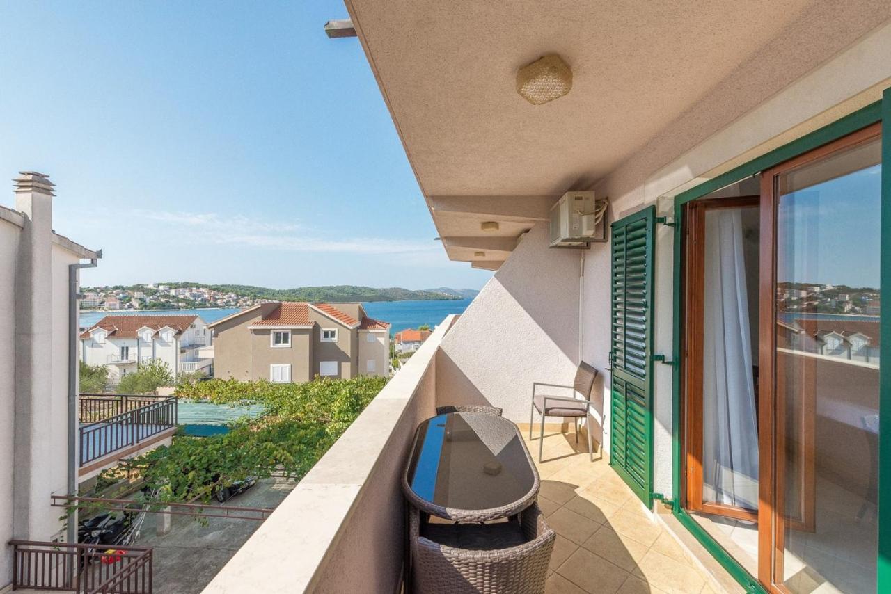 Apartments Ivana-Mira โอครูกกอร์นญี ภายนอก รูปภาพ