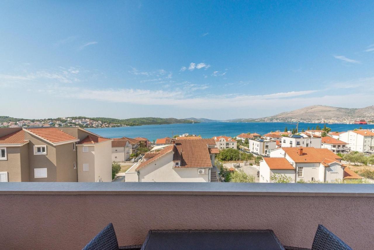 Apartments Ivana-Mira โอครูกกอร์นญี ภายนอก รูปภาพ