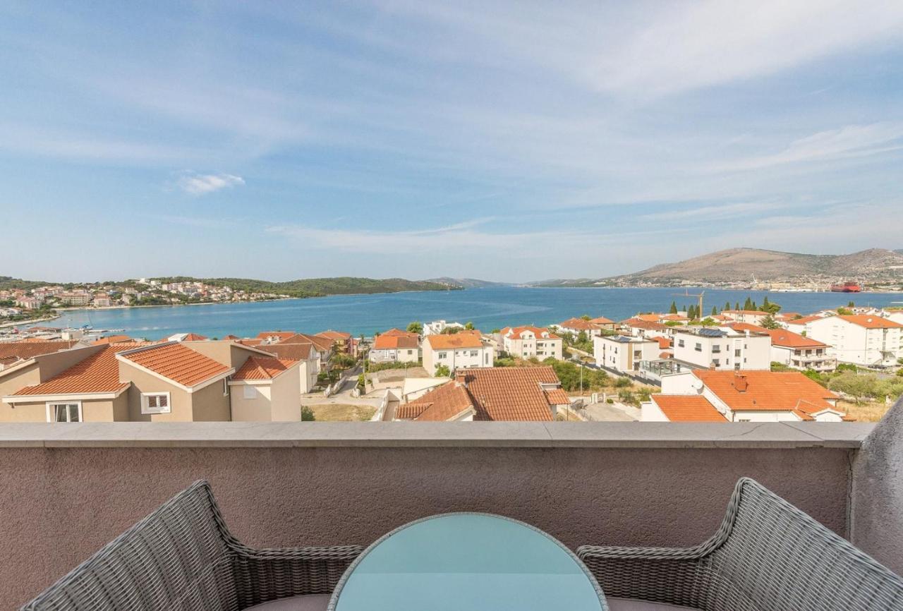 Apartments Ivana-Mira โอครูกกอร์นญี ภายนอก รูปภาพ