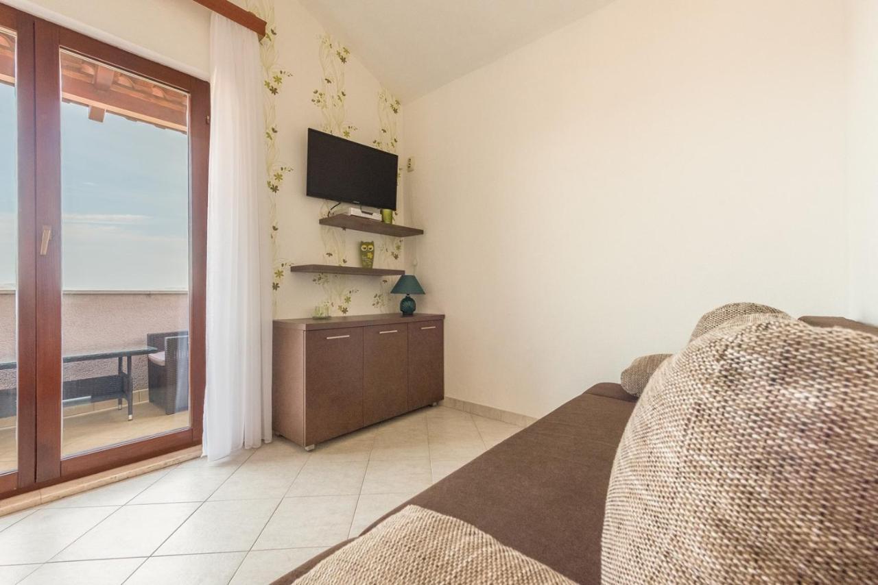 Apartments Ivana-Mira โอครูกกอร์นญี ภายนอก รูปภาพ