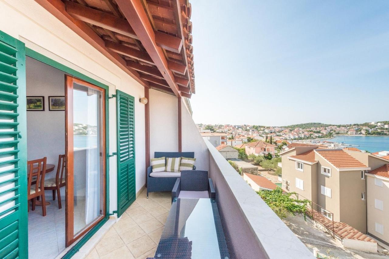 Apartments Ivana-Mira โอครูกกอร์นญี ภายนอก รูปภาพ