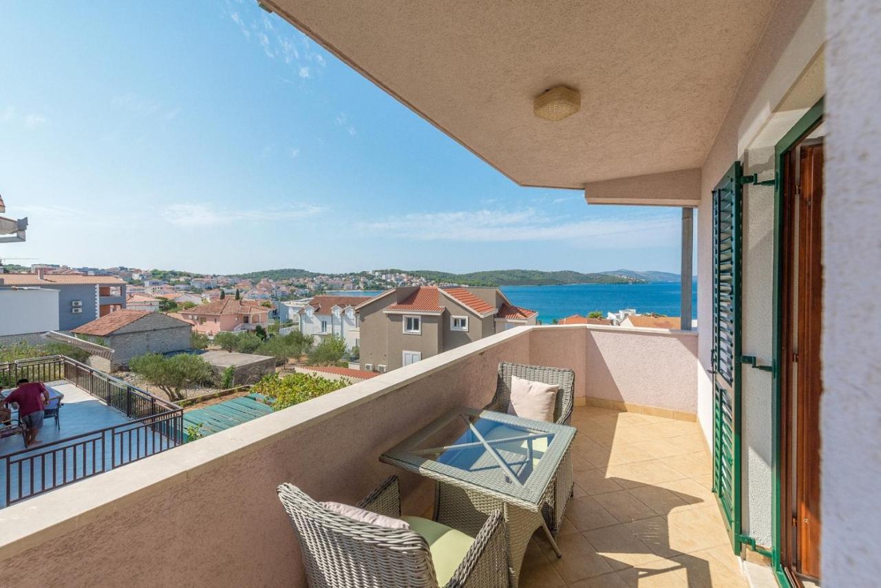 Apartments Ivana-Mira โอครูกกอร์นญี ภายนอก รูปภาพ