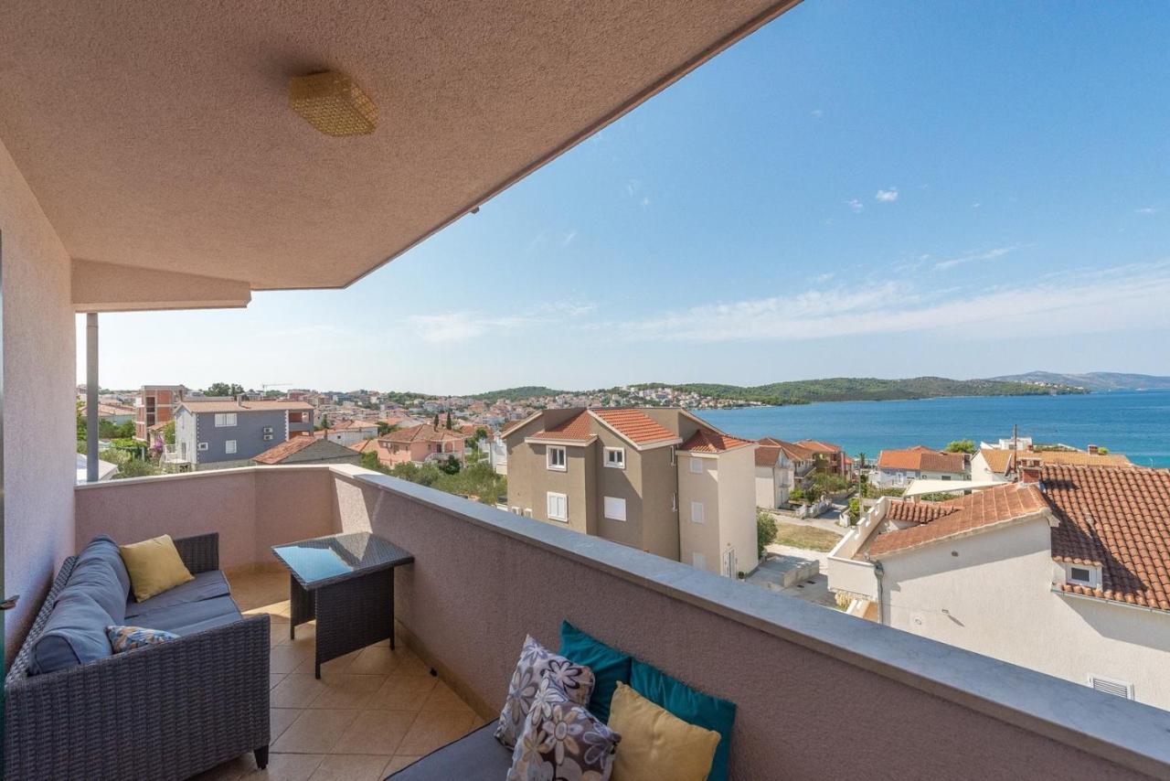 Apartments Ivana-Mira โอครูกกอร์นญี ภายนอก รูปภาพ