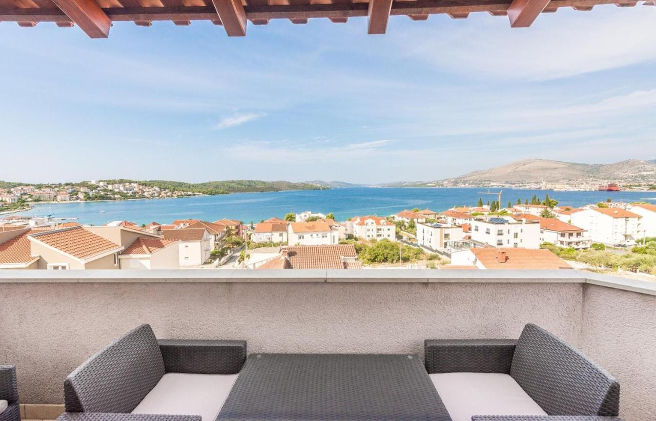 Apartments Ivana-Mira โอครูกกอร์นญี ภายนอก รูปภาพ