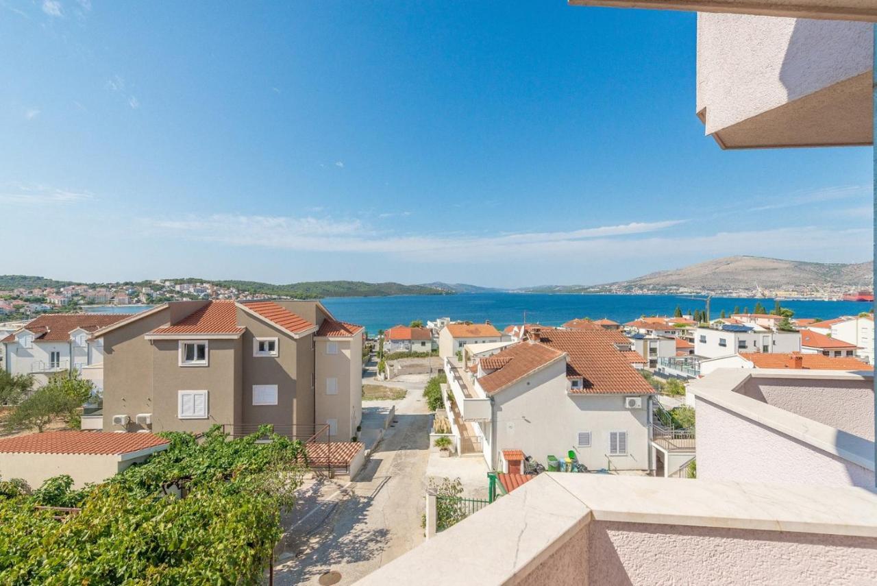 Apartments Ivana-Mira โอครูกกอร์นญี ภายนอก รูปภาพ